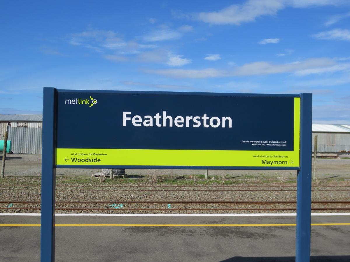 Empire Hotel Featherston Esterno foto