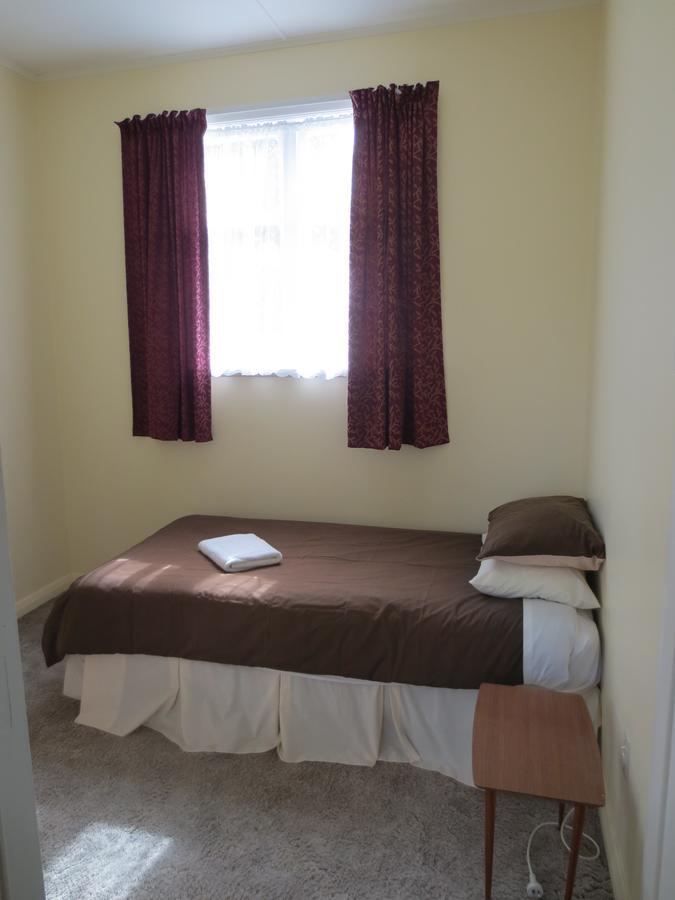 Empire Hotel Featherston Esterno foto