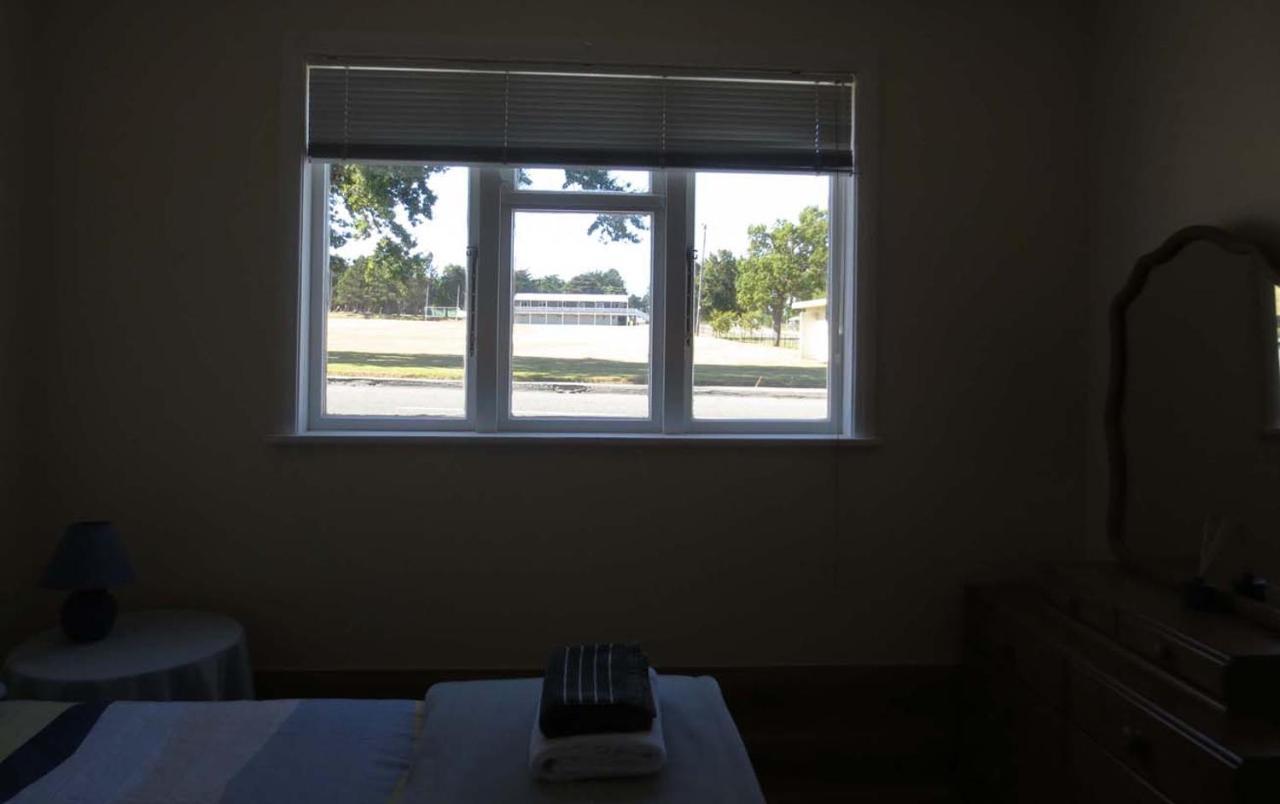 Empire Hotel Featherston Esterno foto